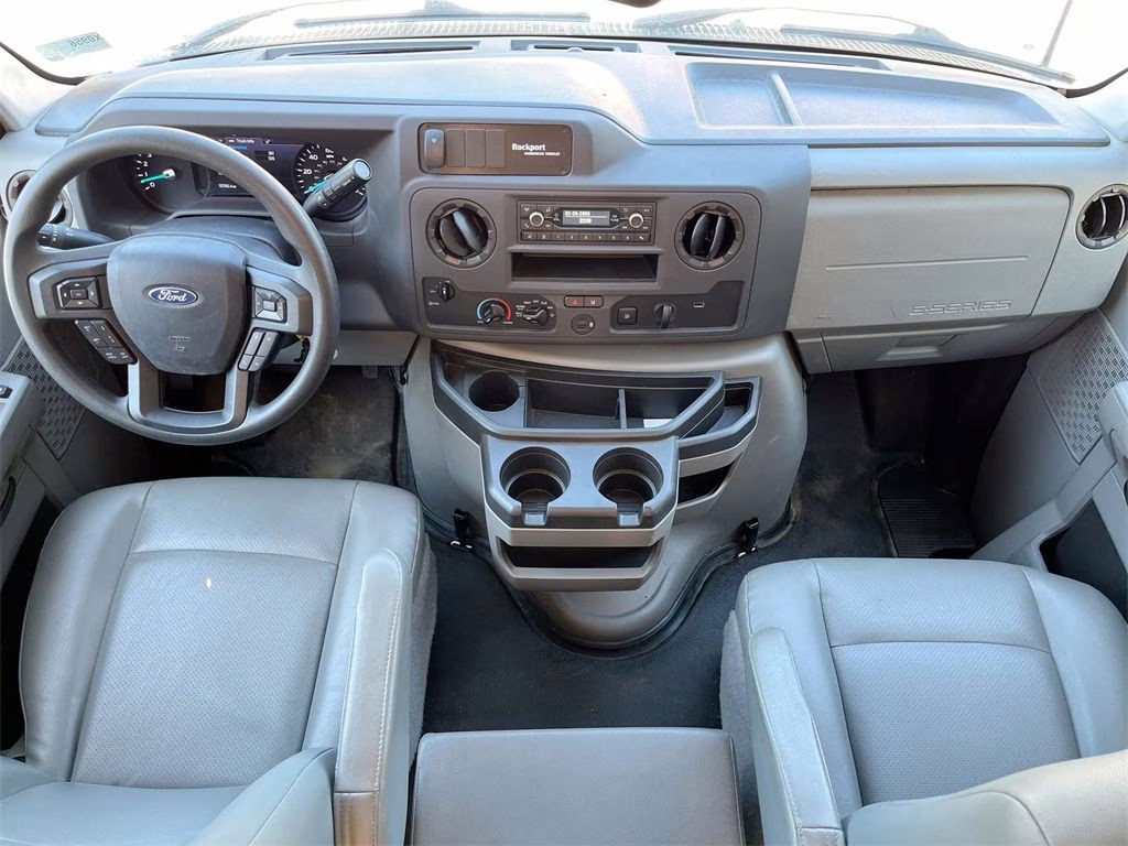 2023 Oxford White Ford E-450SD Base RWD Truck