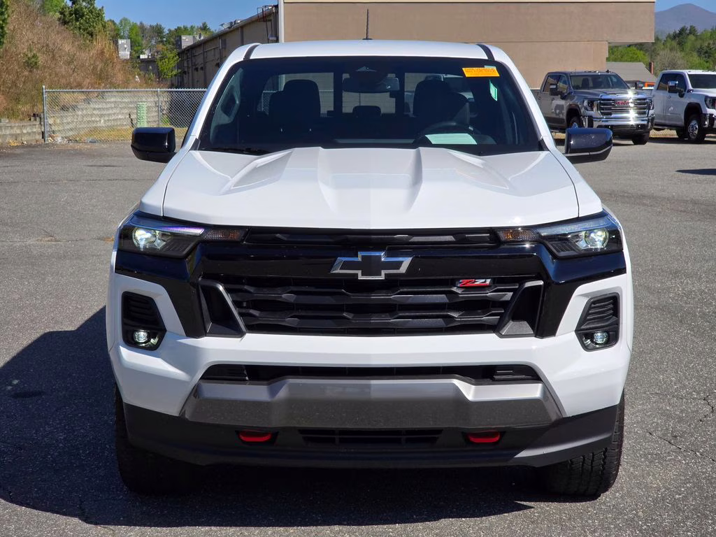 2023 Summit White Chevrolet Colorado Z71 4X4 Truck