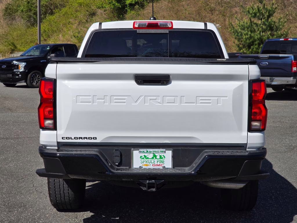 2023 Summit White Chevrolet Colorado Z71 4X4 Truck