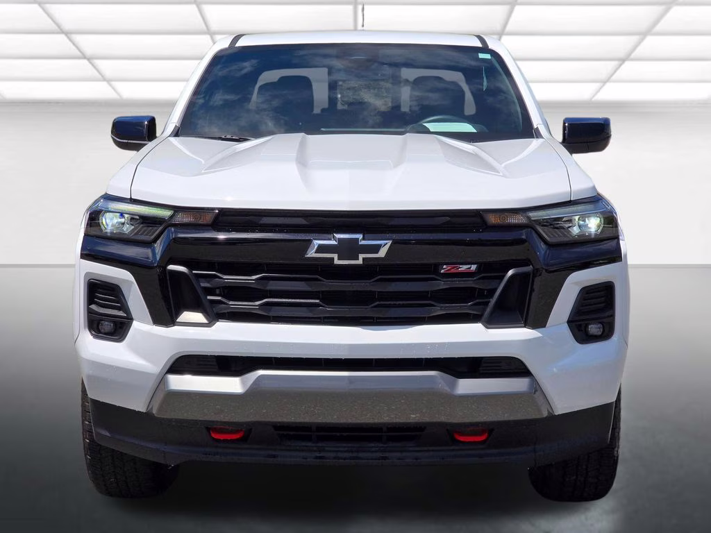 2023 Summit White Chevrolet Colorado Z71 4X4 Truck