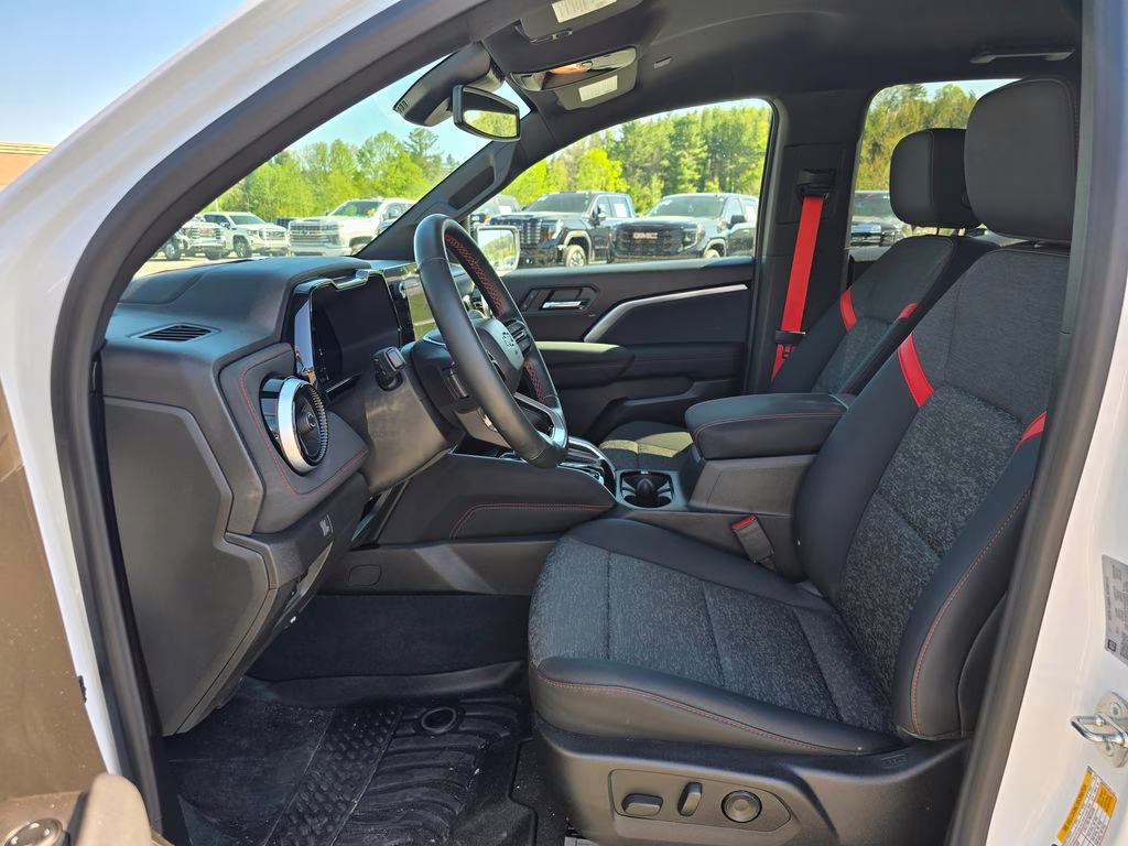 2023 Summit White Chevrolet Colorado Z71 4X4 Truck