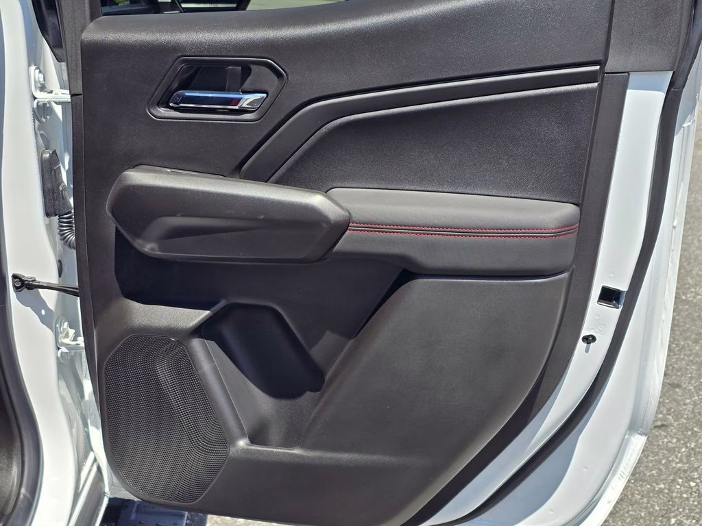 2023 Summit White Chevrolet Colorado Z71 4X4 Truck