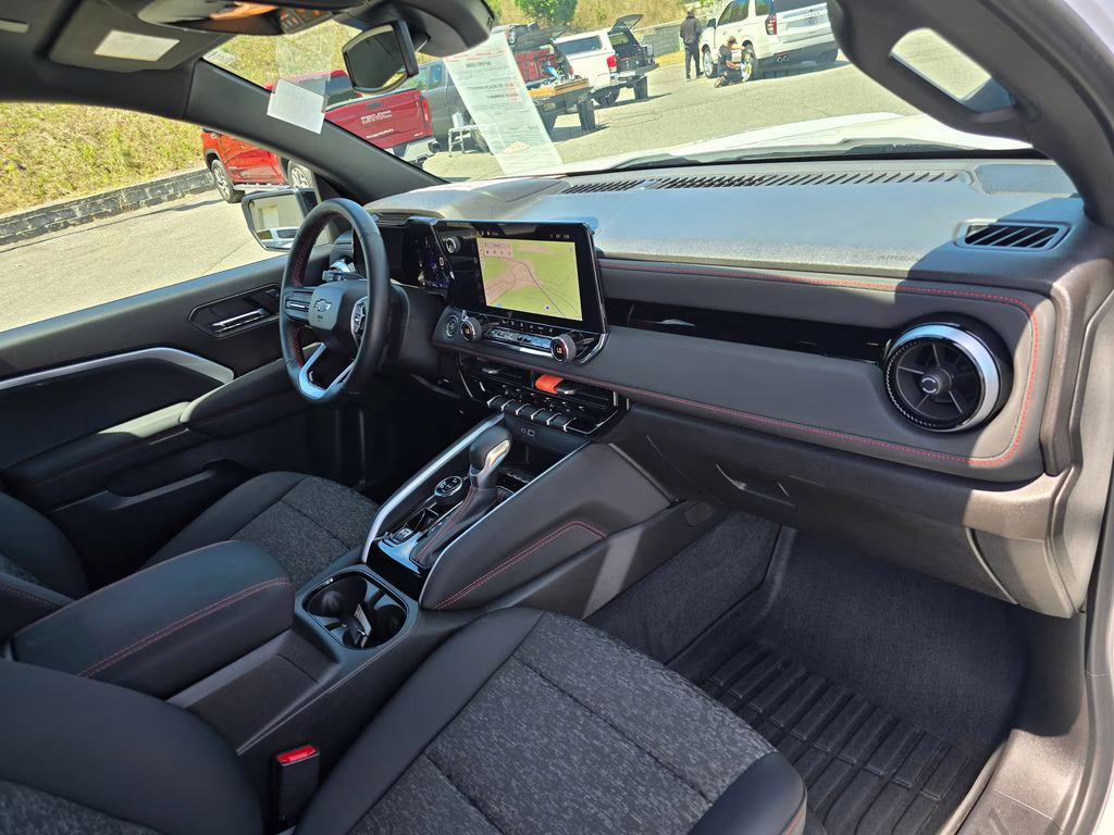 2023 Summit White Chevrolet Colorado Z71 4X4 Truck