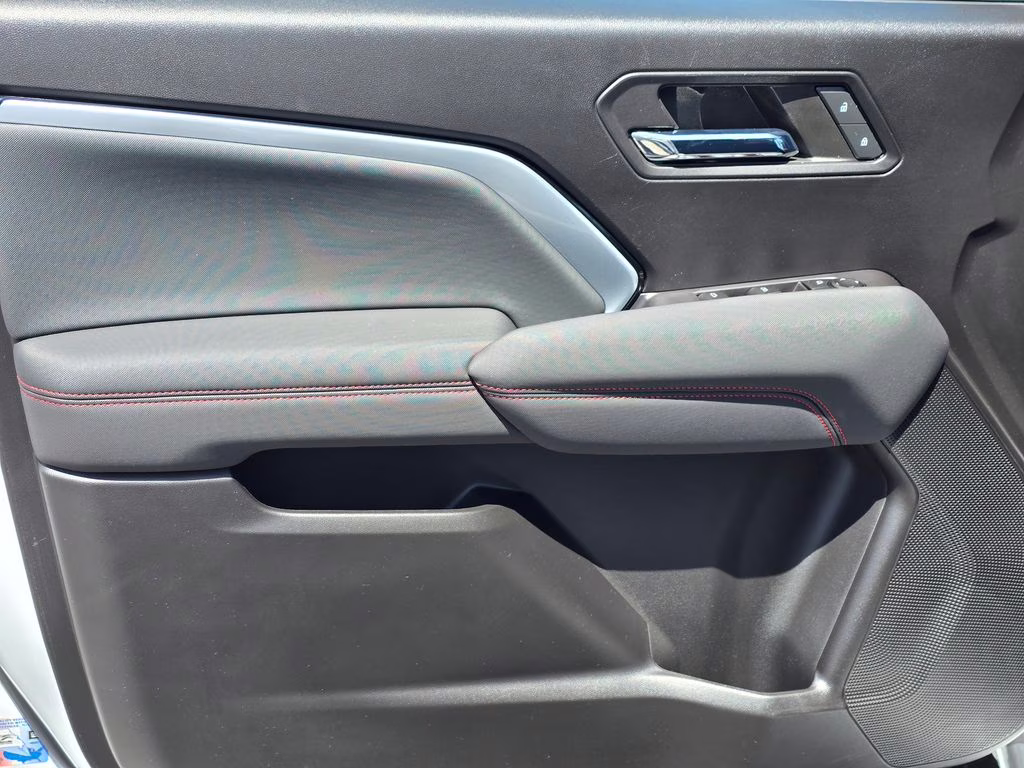 2023 Summit White Chevrolet Colorado Z71 4X4 Truck