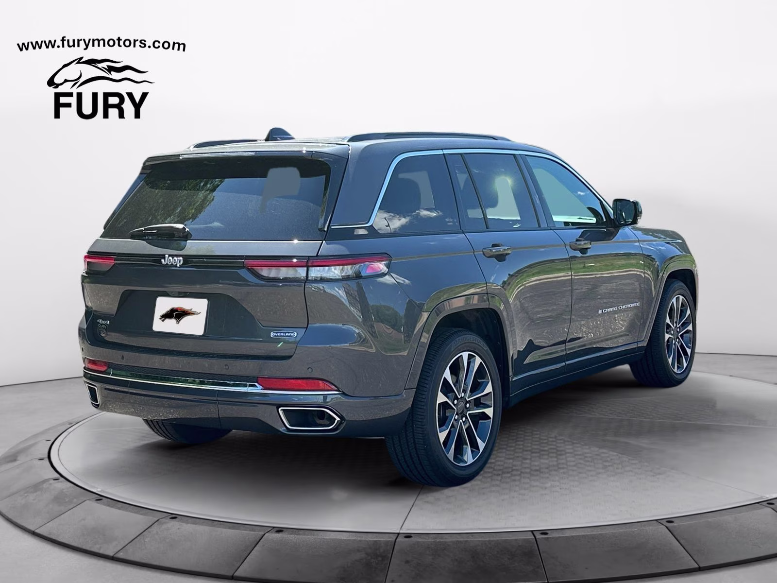 2025 Baltic Gray Metallic Clearcoat Jeep Grand Cherokee Overland 4X4 SUV