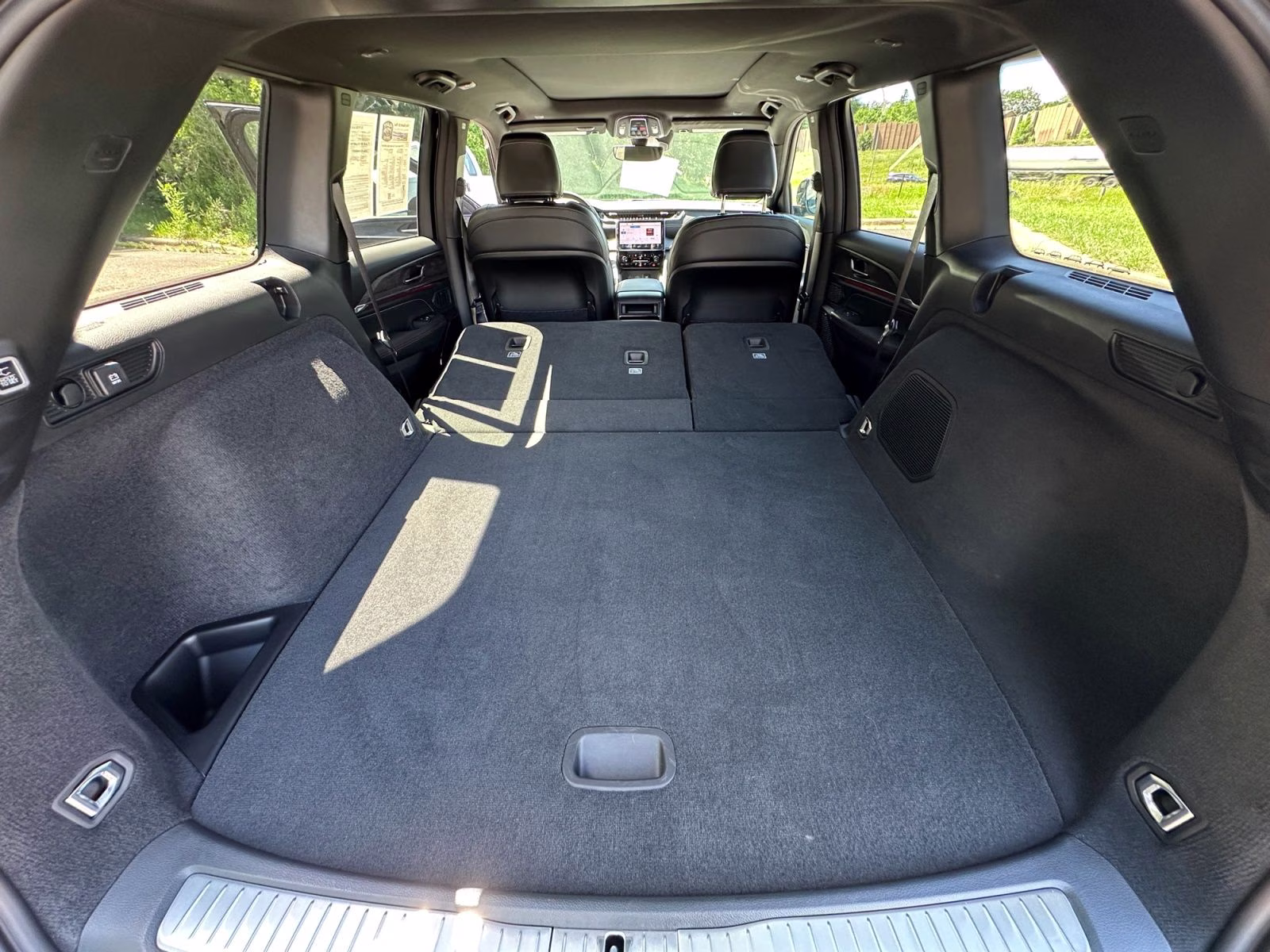 2025 Baltic Gray Metallic Clearcoat Jeep Grand Cherokee Overland 4X4 SUV