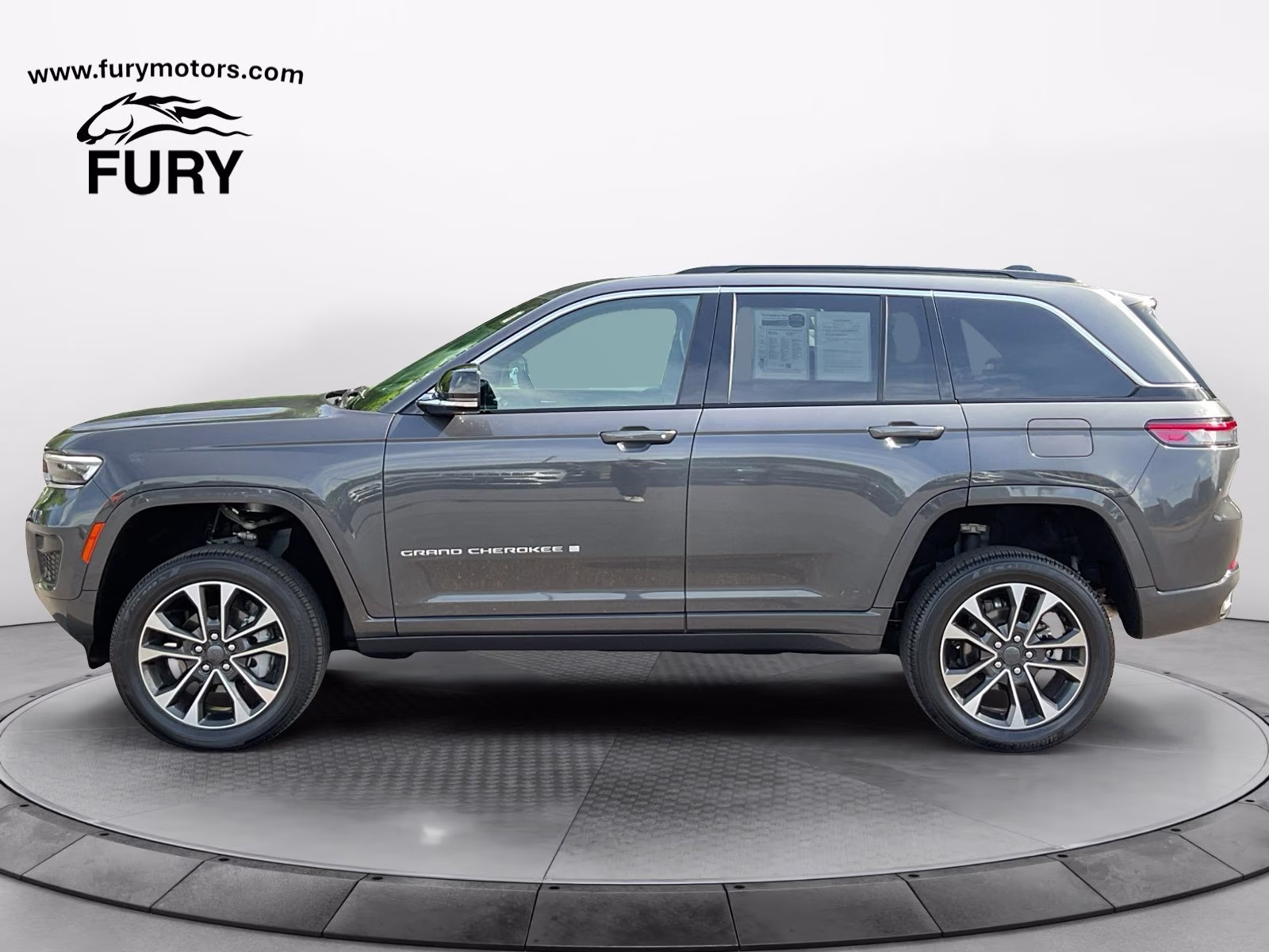 2025 Baltic Gray Metallic Clearcoat Jeep Grand Cherokee Overland 4X4 SUV