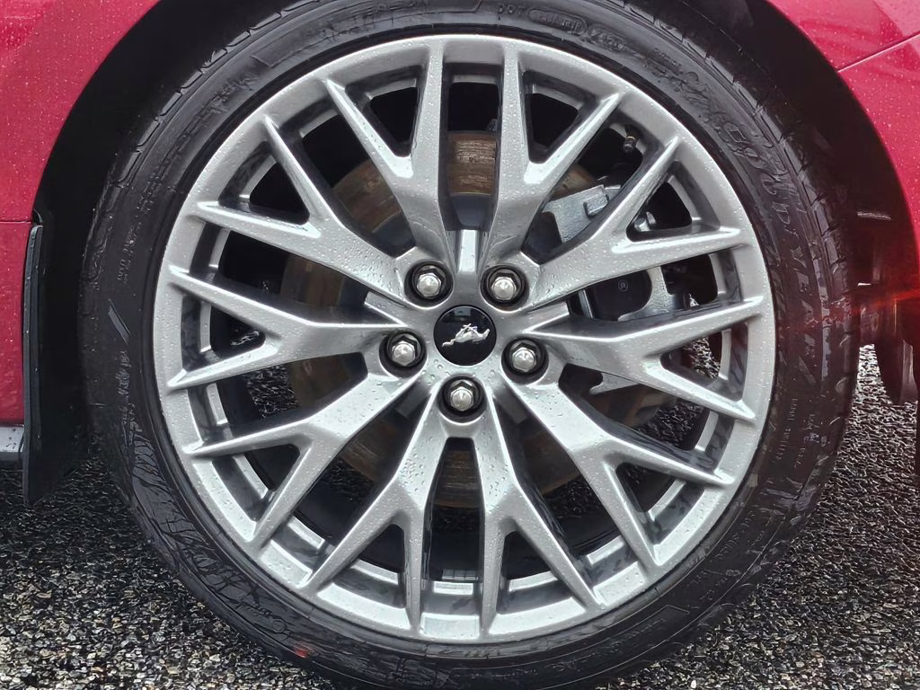 2025 Molten Magenta Metallic Tri-Coat Ford Mustang GT Premium RWD Coupe