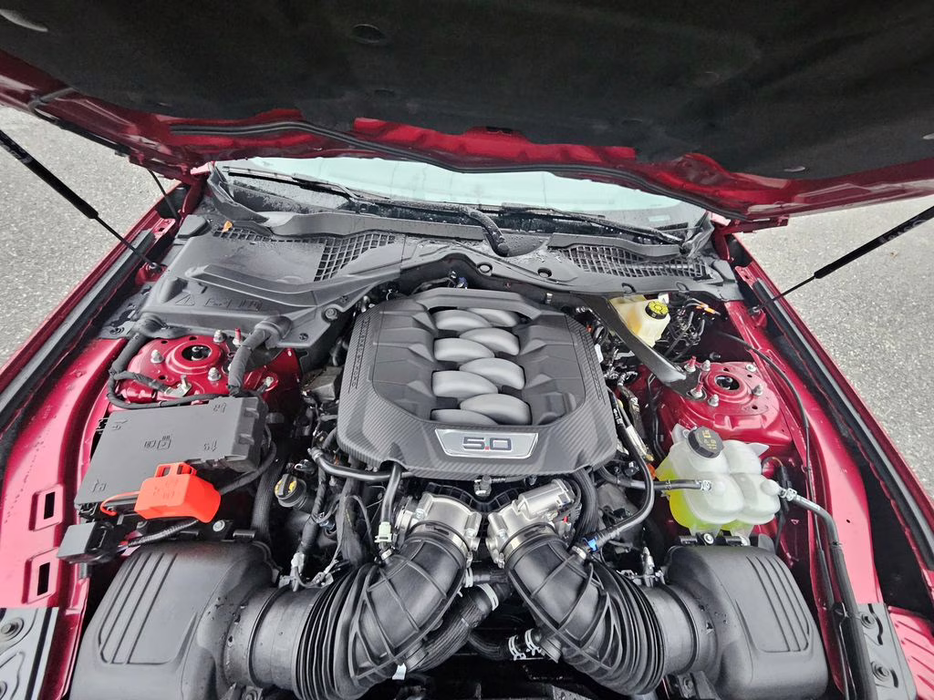 2025 Molten Magenta Metallic Tri-Coat Ford Mustang GT Premium RWD Coupe