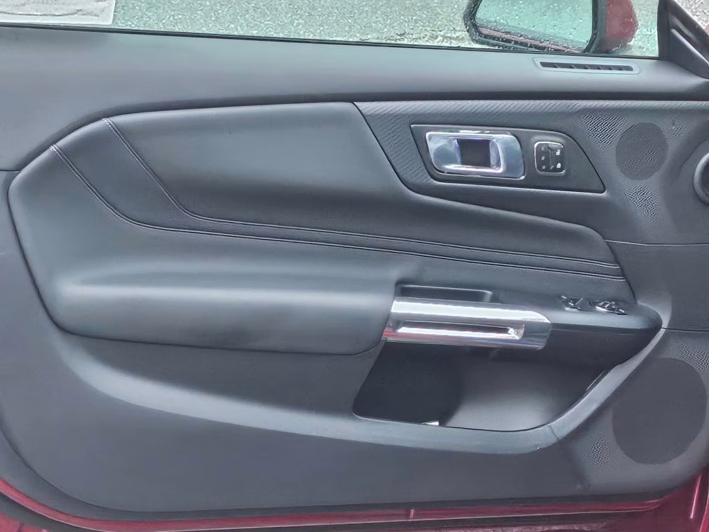 2025 Molten Magenta Metallic Tri-Coat Ford Mustang GT Premium RWD Coupe