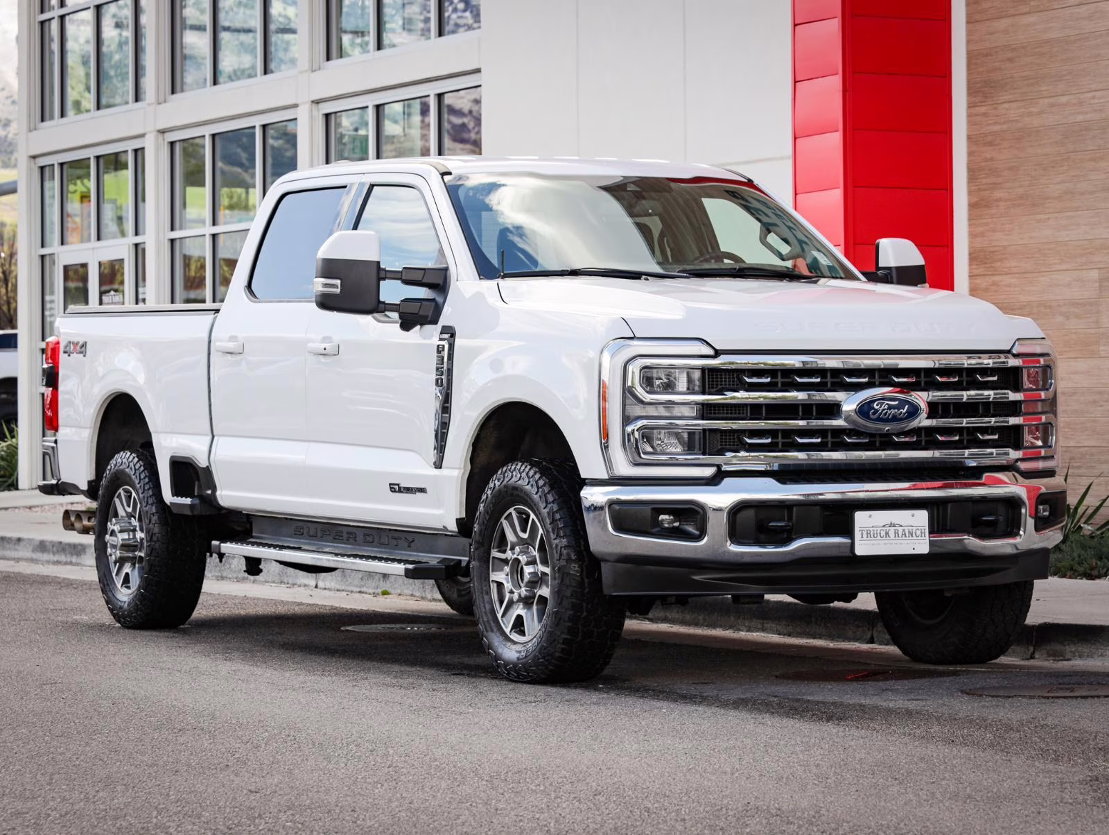 2023 Agate Black Metallic Ford Super Duty F-350 SRW LARIAT 4X4 Truck