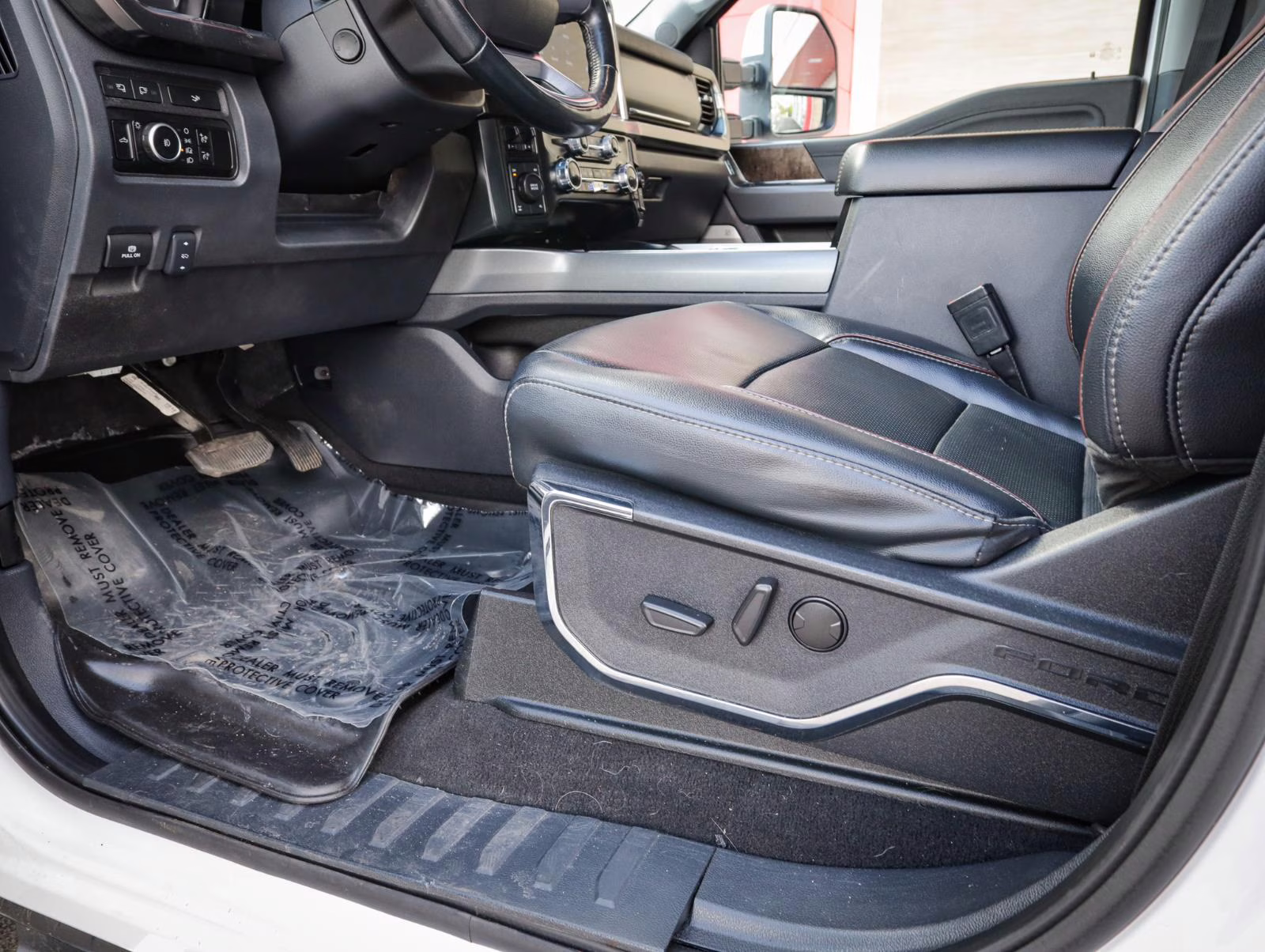 2023 Agate Black Metallic Ford Super Duty F-350 SRW LARIAT 4X4 Truck