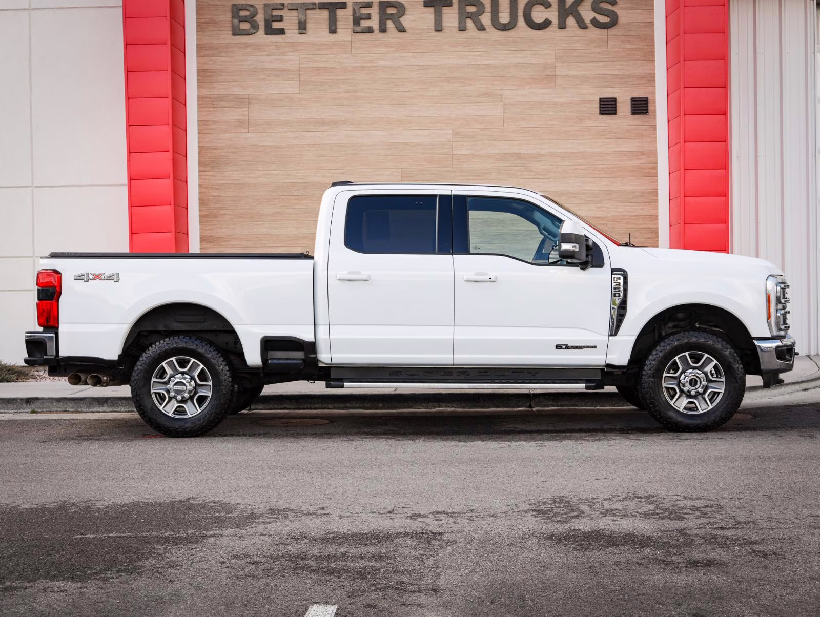 2023 Agate Black Metallic Ford Super Duty F-350 SRW LARIAT 4X4 Truck