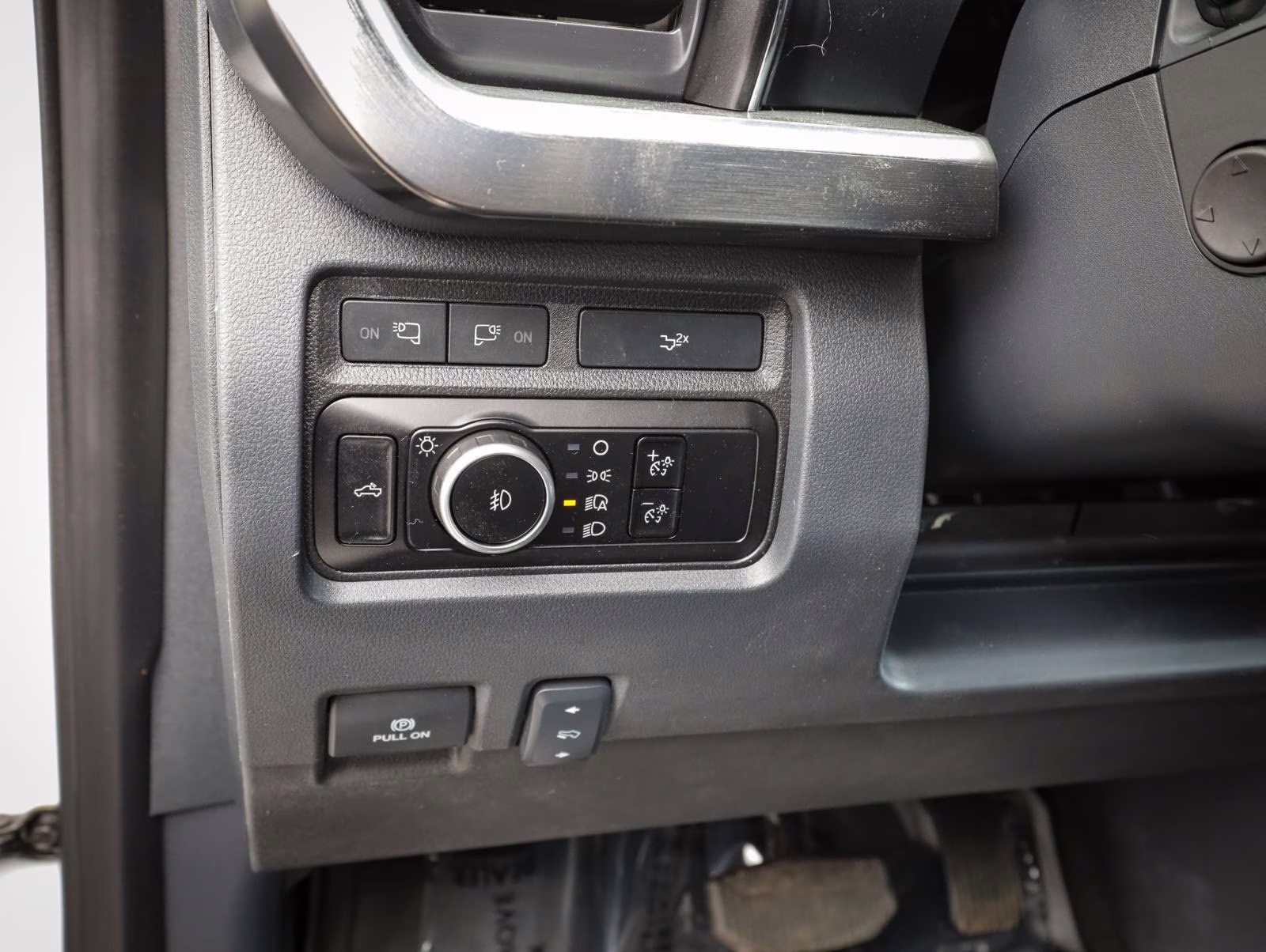 2023 Agate Black Metallic Ford Super Duty F-350 SRW LARIAT 4X4 Truck