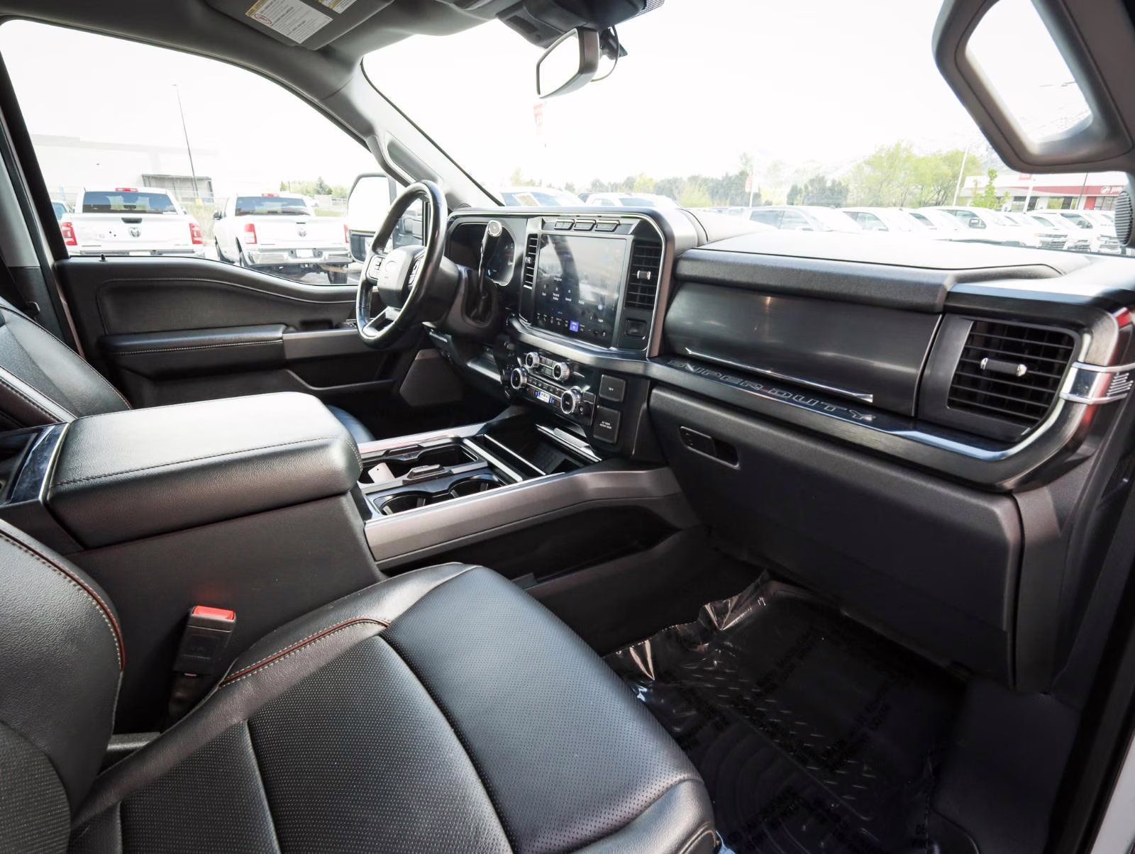 2023 Agate Black Metallic Ford Super Duty F-350 SRW LARIAT 4X4 Truck