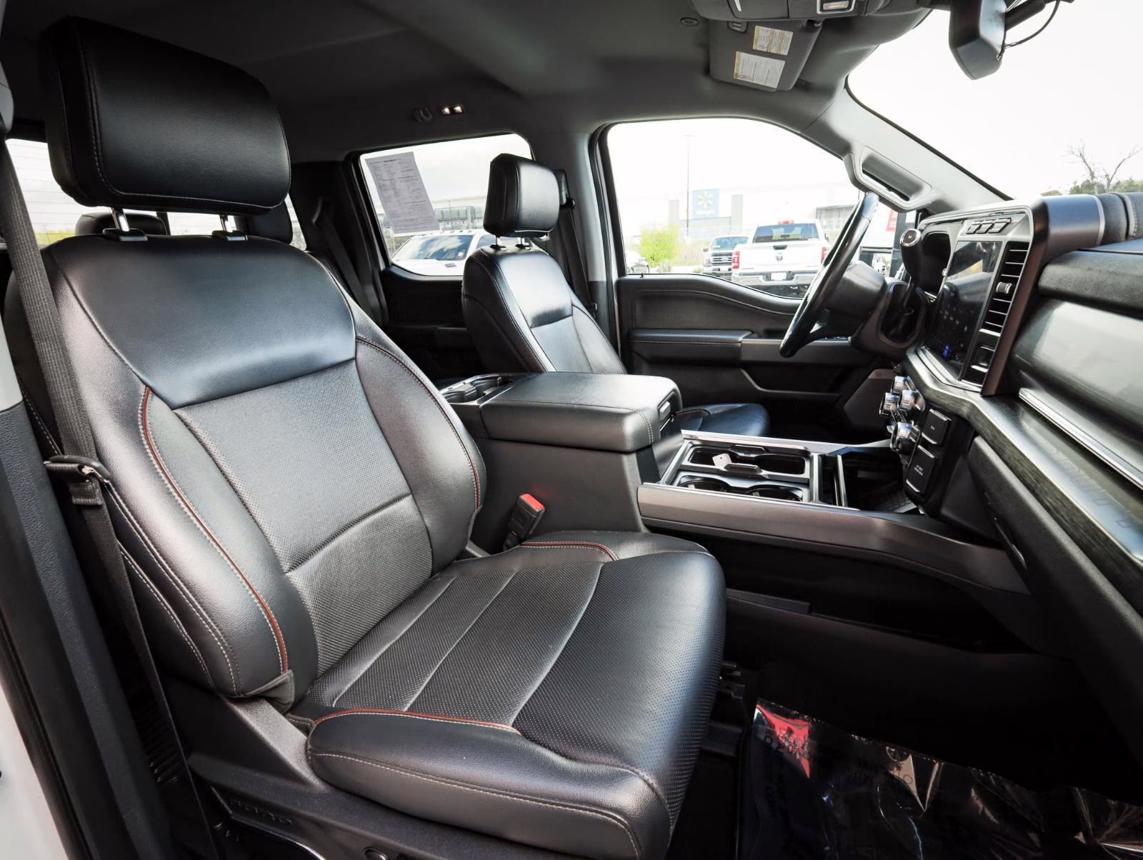 2023 Agate Black Metallic Ford Super Duty F-350 SRW LARIAT 4X4 Truck