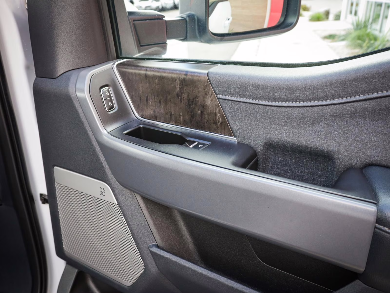 2023 Agate Black Metallic Ford Super Duty F-350 SRW LARIAT 4X4 Truck