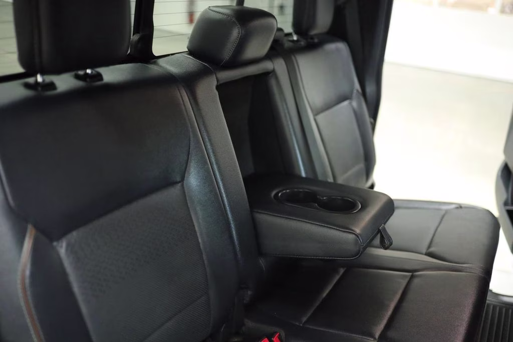 2023 Oxford White Ford Super Duty F-350 SRW Lariat 4X4 Truck