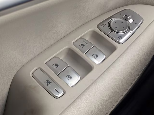 2022 Siberian Ice Genesis G70 2.0T RWD Sedan