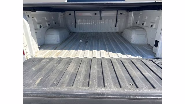 2019 Summit White Chevrolet Silverado 1500 LT 4X4 Truck