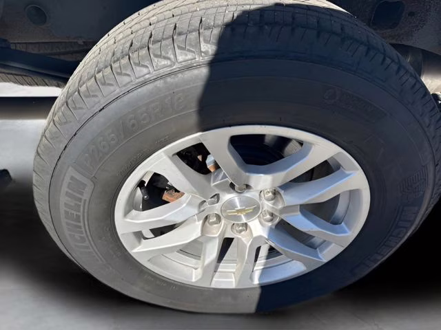 2019 Summit White Chevrolet Silverado 1500 LT 4X4 Truck