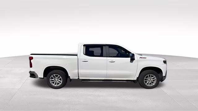 2019 Summit White Chevrolet Silverado 1500 LT 4X4 Truck