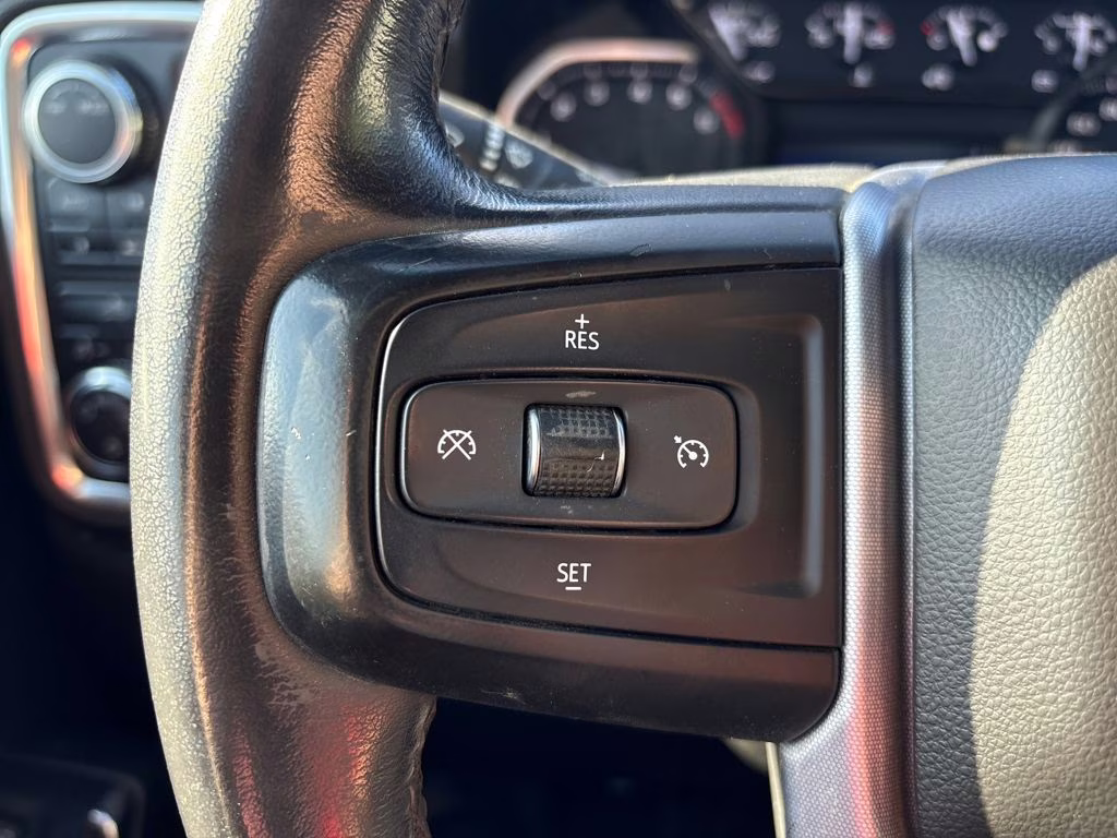 2021 Silver GMC Sierra 1500 SLE 4X4 Truck