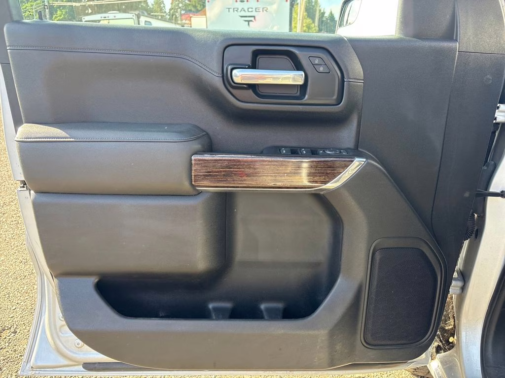 2021 Silver GMC Sierra 1500 SLE 4X4 Truck
