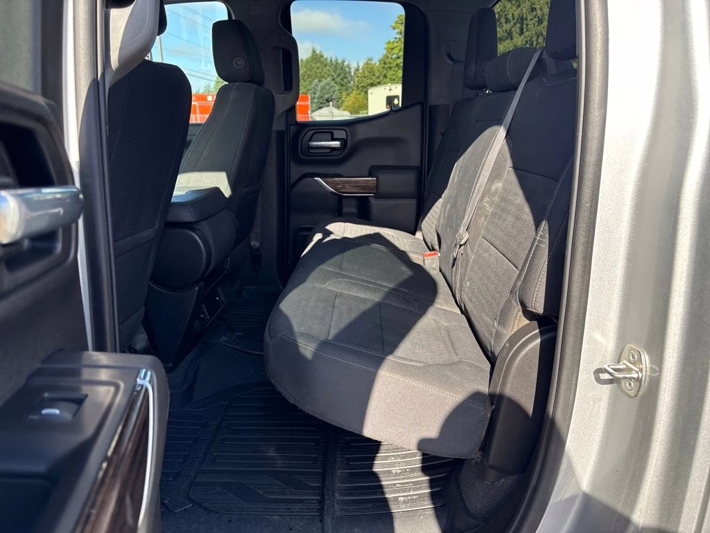 2021 Silver GMC Sierra 1500 SLE 4X4 Truck
