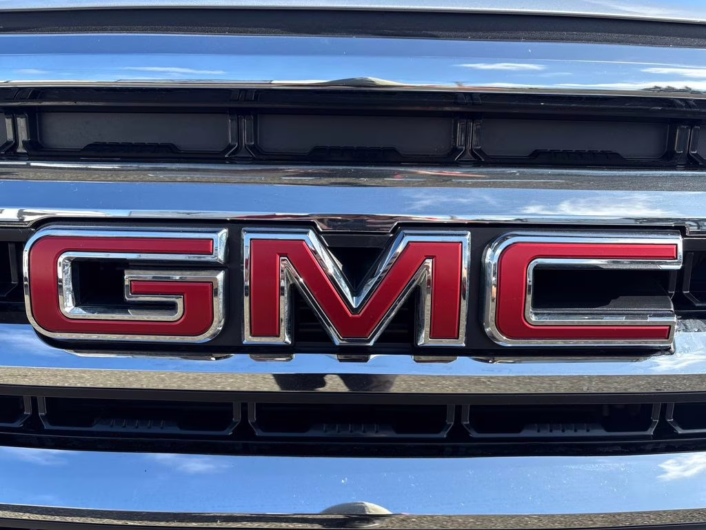 2021 Silver GMC Sierra 1500 SLE 4X4 Truck