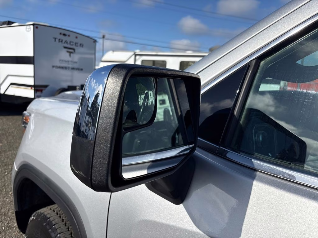 2021 Silver GMC Sierra 1500 SLE 4X4 Truck