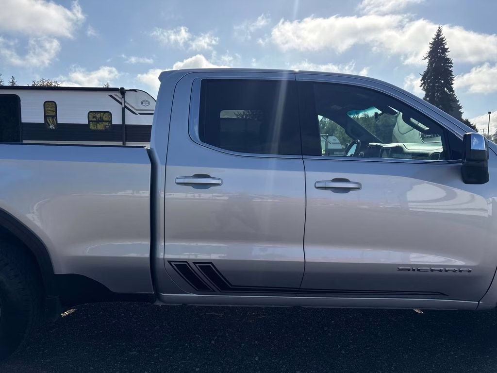 2021 Silver GMC Sierra 1500 SLE 4X4 Truck