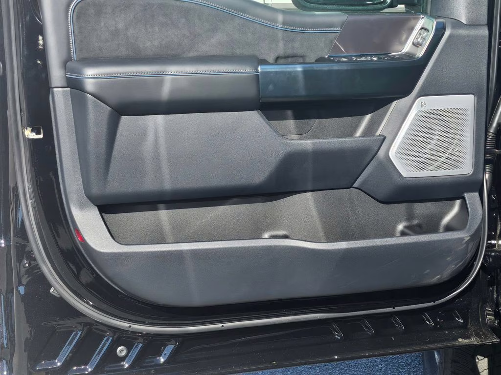 2026 Agate Black Metallic Ford Super Duty F-350 SRW Platinum 4X4 Truck