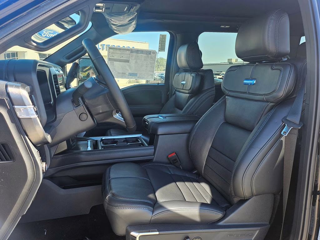 2026 Agate Black Metallic Ford Super Duty F-350 SRW Platinum 4X4 Truck