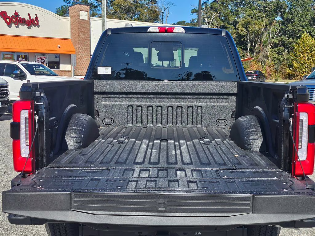 2026 Agate Black Metallic Ford Super Duty F-350 SRW Platinum 4X4 Truck