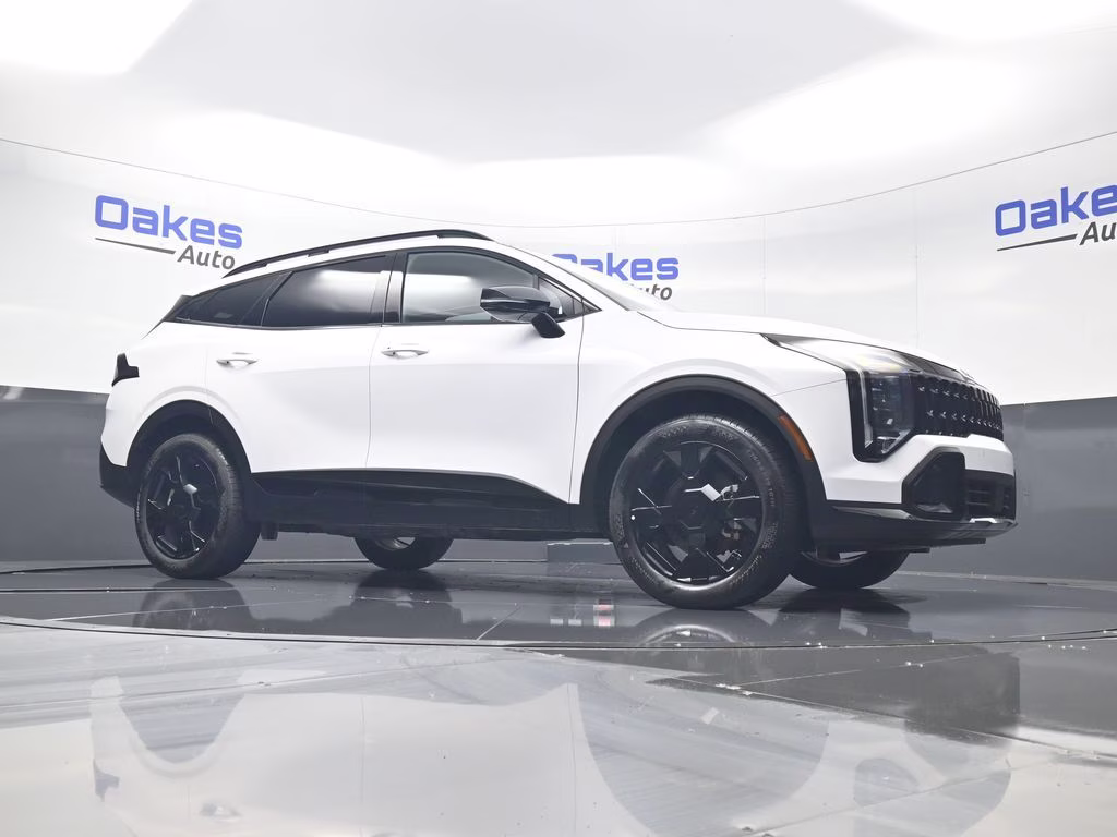 2026 Glacial White Pearl Kia Sportage X-Line AWD SUV