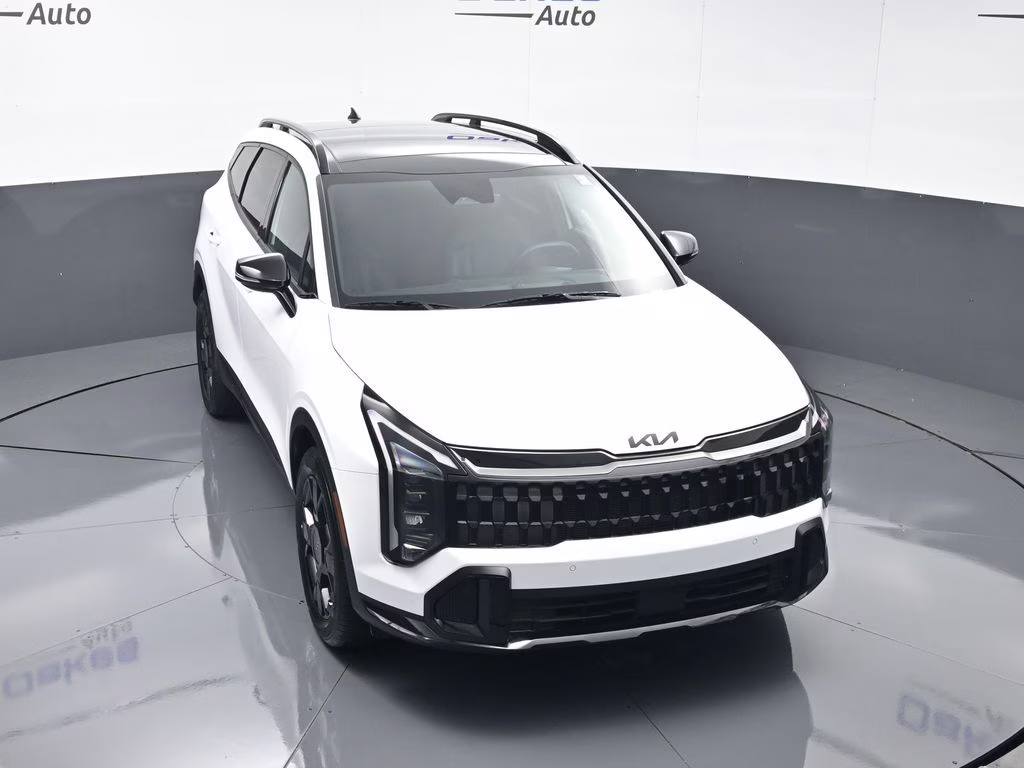 2026 Glacial White Pearl Kia Sportage X-Line AWD SUV