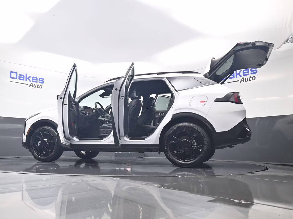 2026 Glacial White Pearl Kia Sportage X-Line AWD SUV