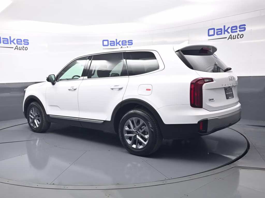 2025 Glacial White Pearl Kia Telluride LX FWD SUV