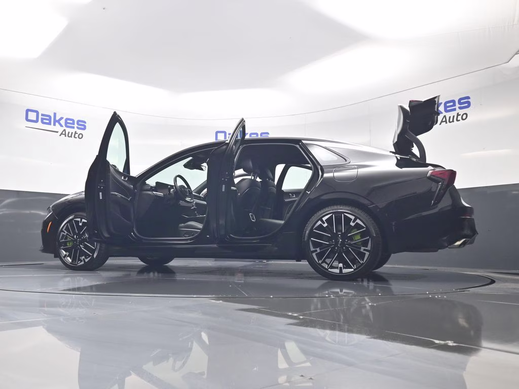 2026 Aurora Black Pearl Kia K5 GT FWD Sedan