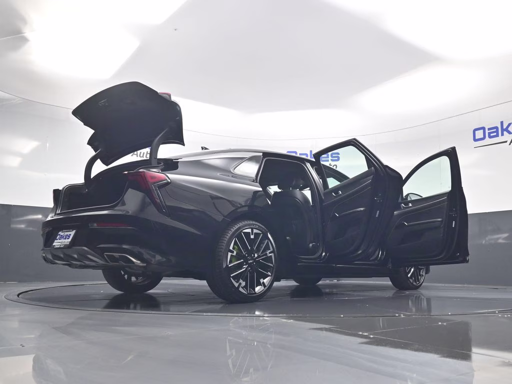 2026 Aurora Black Pearl Kia K5 GT FWD Sedan