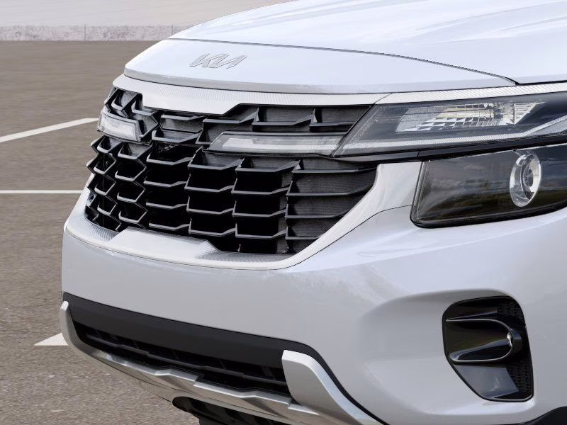 2026 Snow White Pearl Kia Seltos S FWD SUV