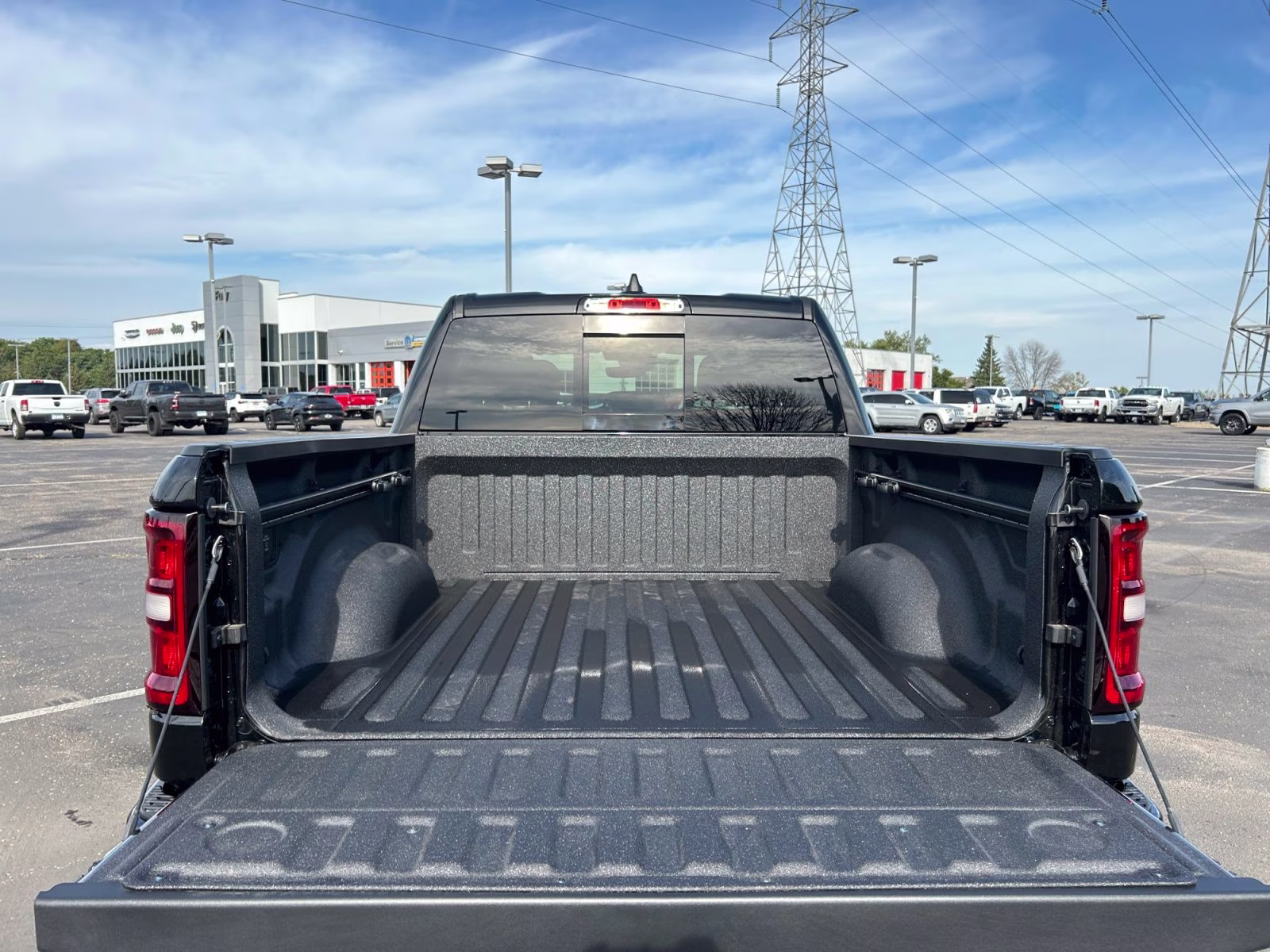 2026 Diamond Black Crystal Pearlcoat Ram 1500 Big Horn/Lone Star 4X4 Truck