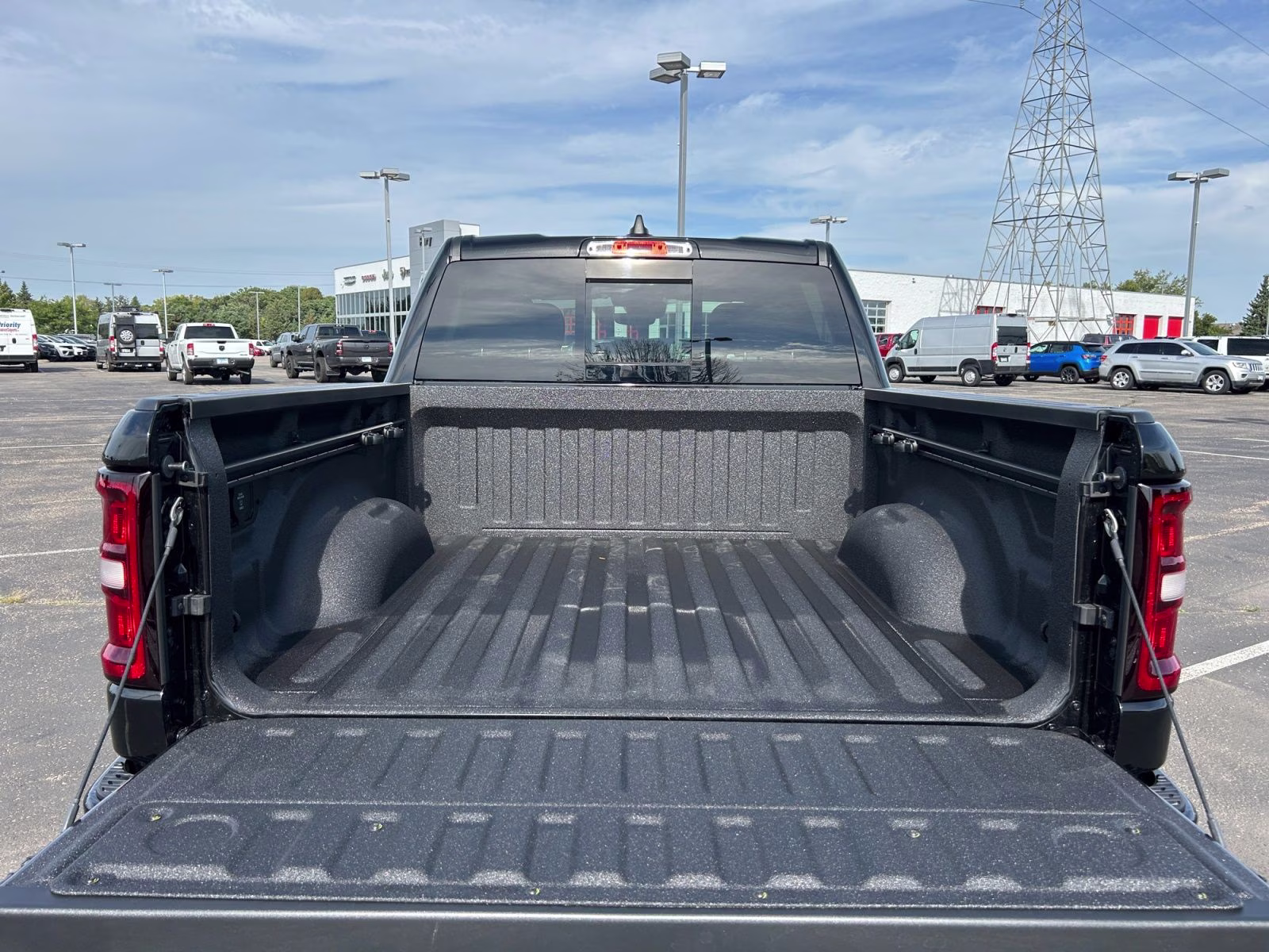 2026 Diamond Black Crystal Pearlcoat Ram 1500 Big Horn/Lone Star 4X4 Truck