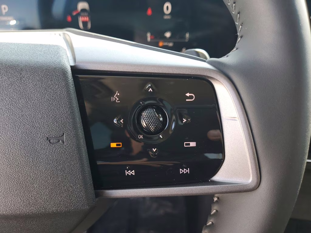 2025 Everest White Pearl Tricoat/Super Black Nissan Murano SL AWD SUV