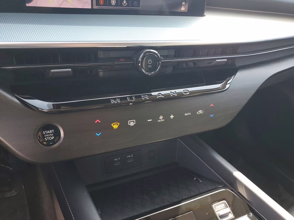 2025 Everest White Pearl Tricoat/Super Black Nissan Murano SL AWD SUV