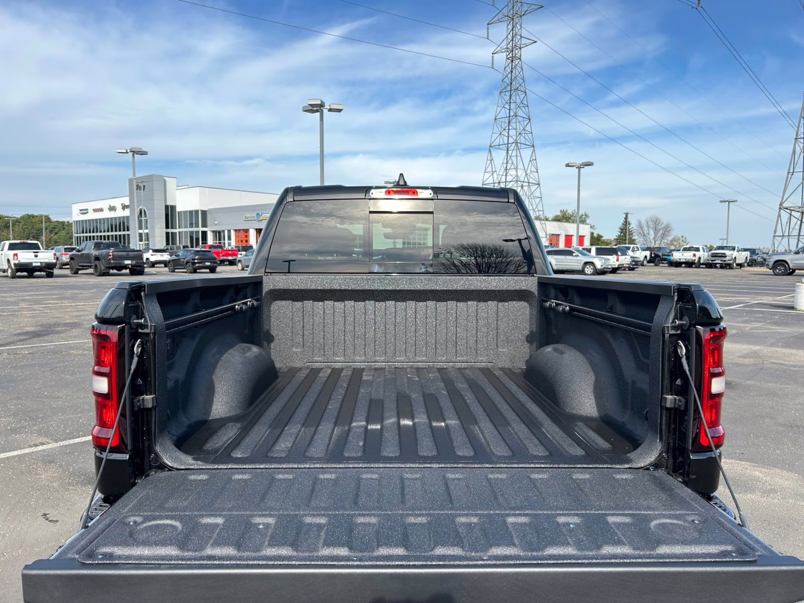 2026 Diamond Black Crystal Pearlcoat Ram 1500 Big Horn/Lone Star 4X4 Truck