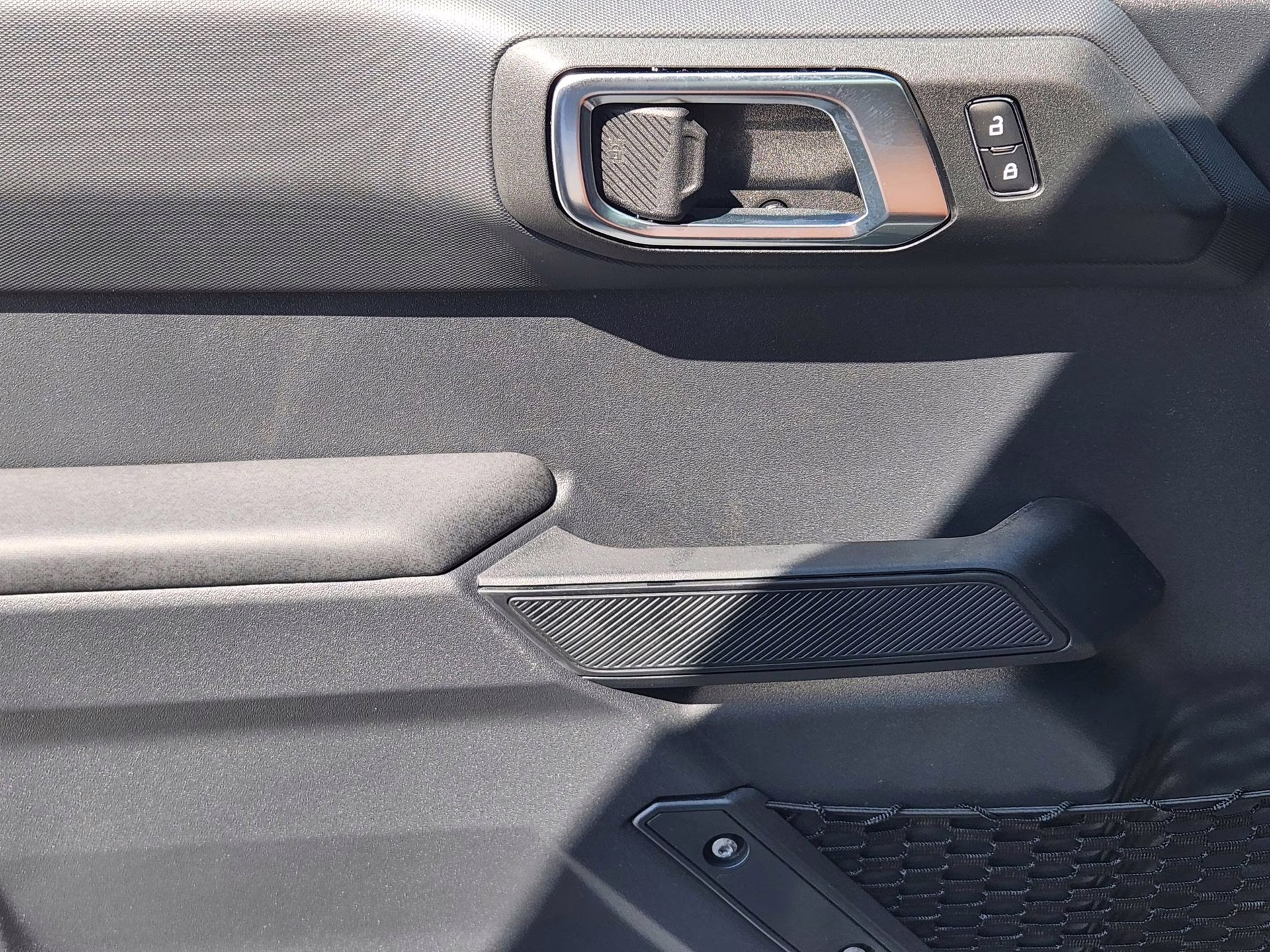 2025 Shadow Black Ford Bronco Base 4X4 SUV