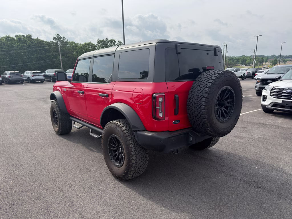 2024 Race Red Ford Bronco Wildtrak 4X4 SUV