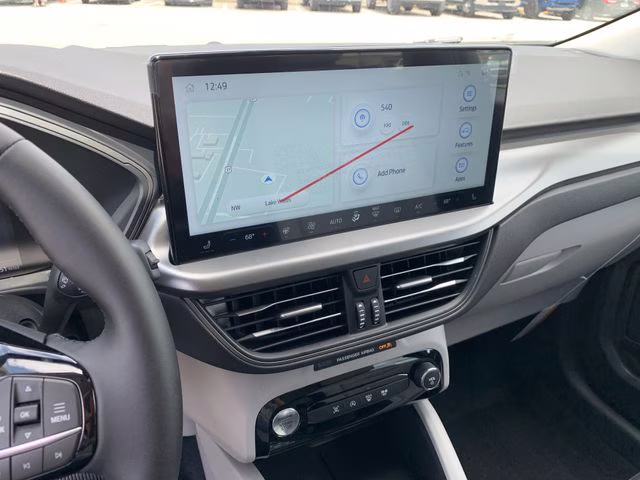 2025 Oxford White Ford Escape Active FWD SUV
